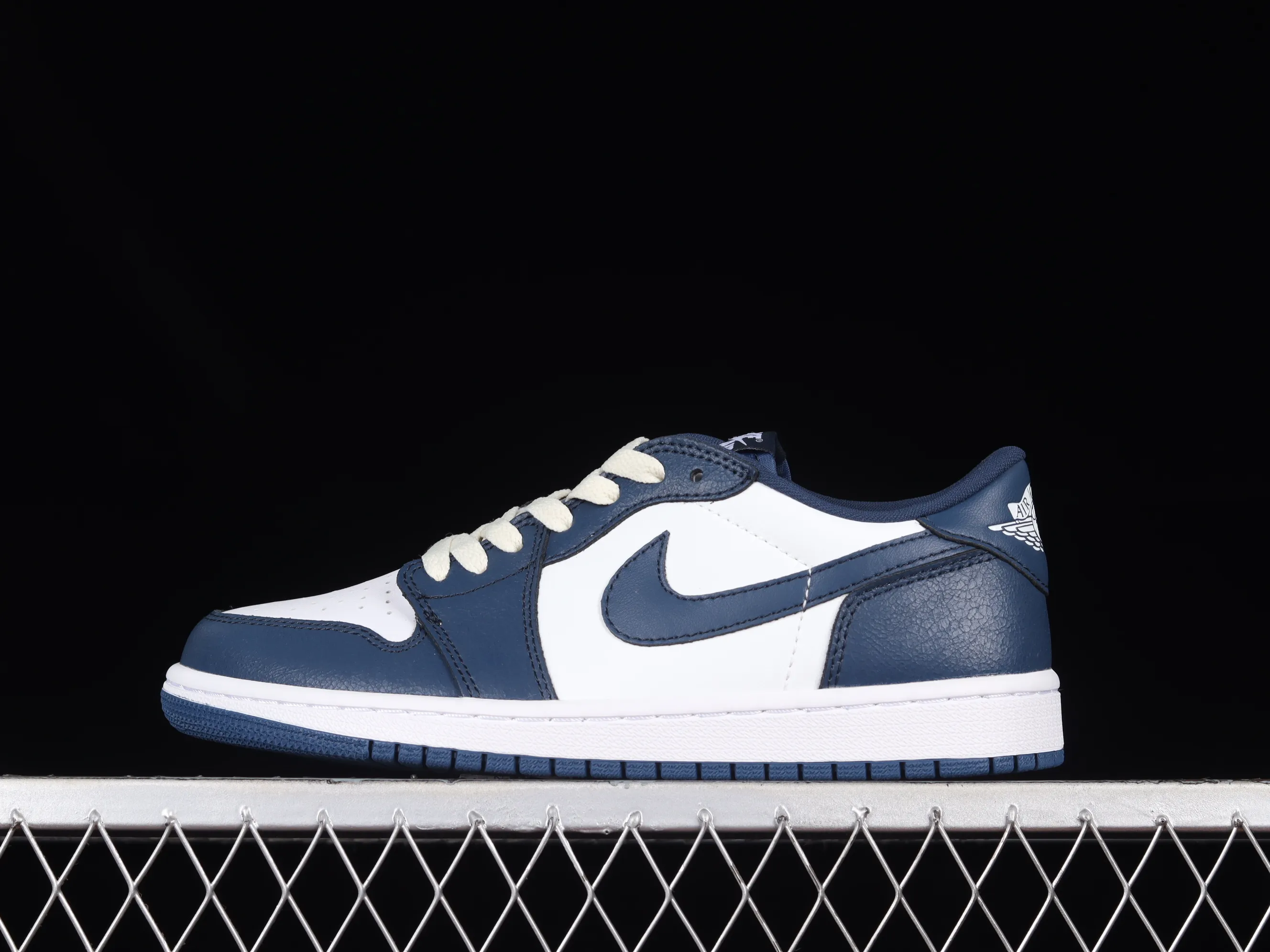 All categories Air Jordan Jordan series basketball shoes Air Jordan 1 Low Z version Air Jordan 1 Low AJ1 Joe 1 white and blue low-top casual sneakers CZ0790-065